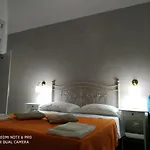 Pensjonat Le Del Teatro Cucinino Privato